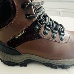 Boys Outdoors Hiking Boots